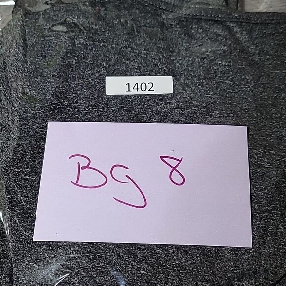 Gray Short Sleeve Workout T-Shirt with Round Neckline Sz Medium - Picture 5 of 5